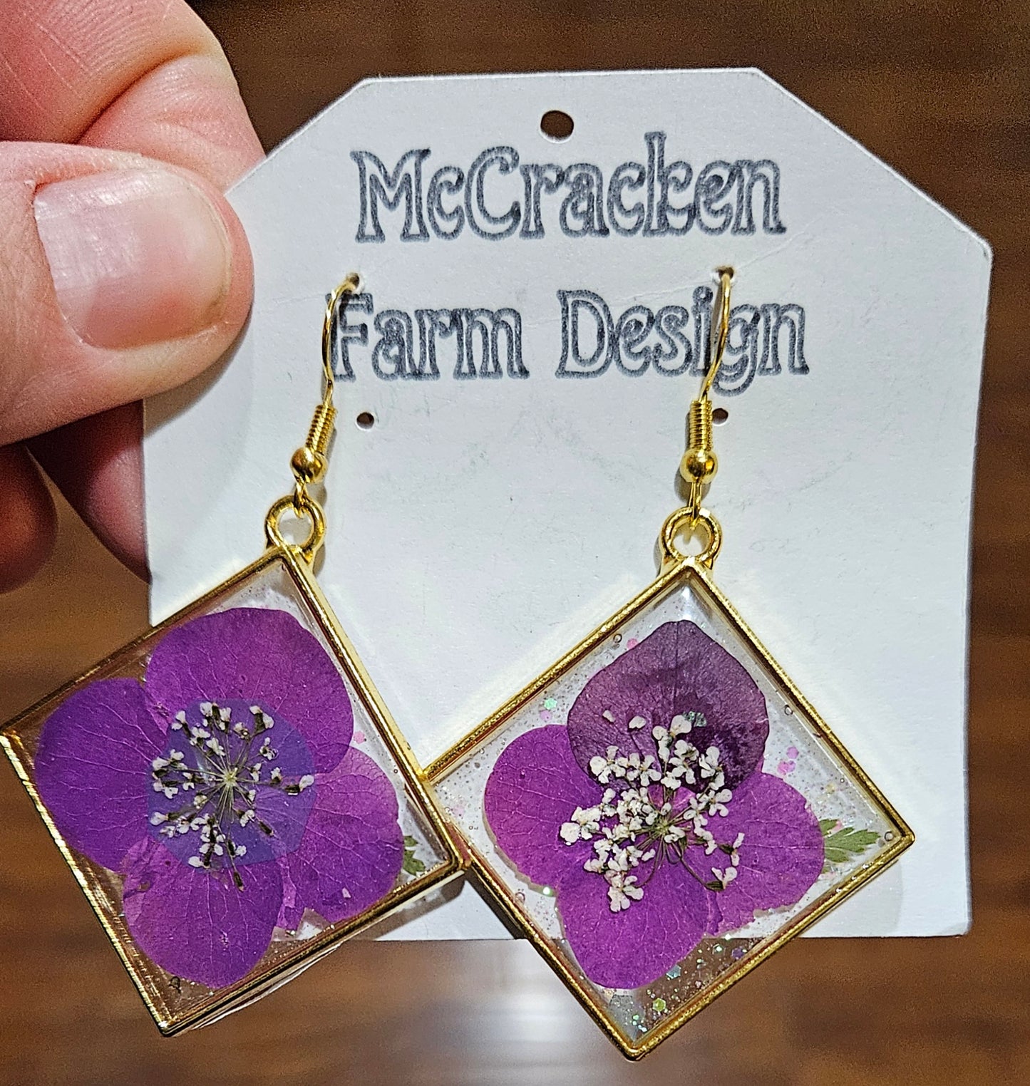 Square golden framed Purple flowers in resin