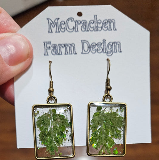 Rectangle metal framed leaves in resin