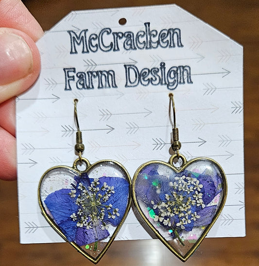 Heart framed flowers in resin